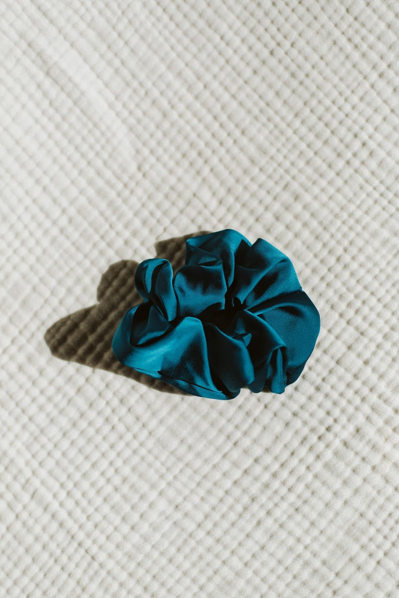 Scrunchie (Assorted) - IDYLL MANOR