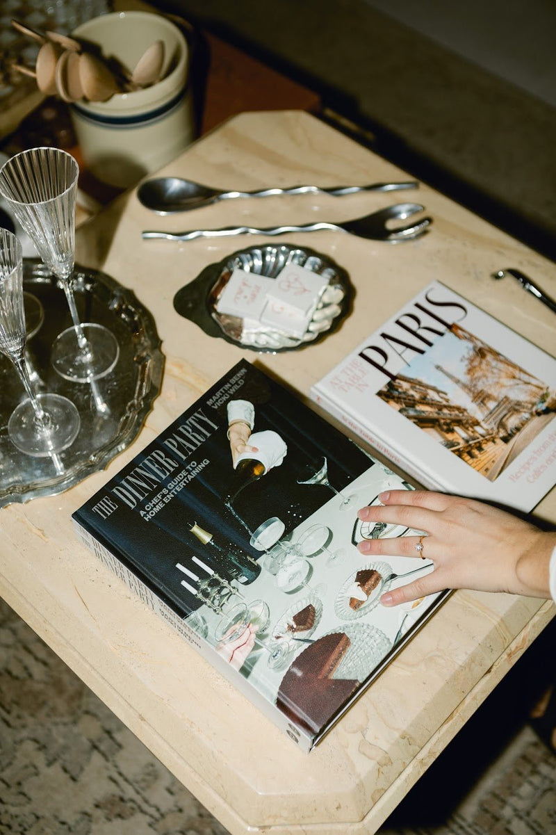 The Dinner Party - IDYLL MANOR