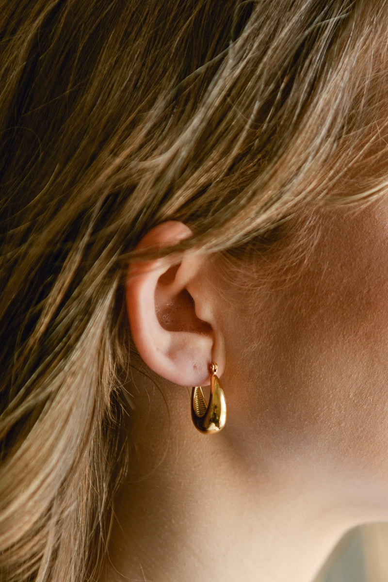 Oval Goldie Hoops - IDYLL MANOR