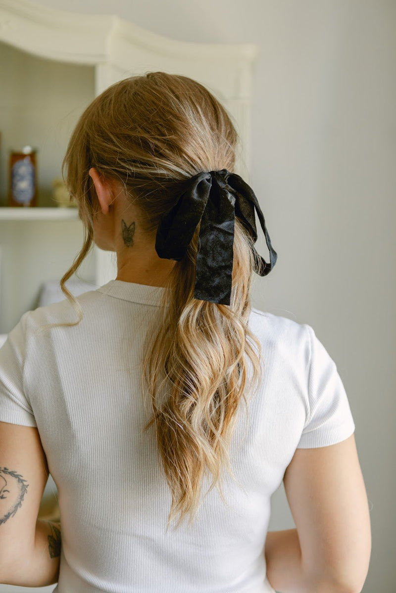 Velvet Bow Scrunchie - IDYLL MANOR
