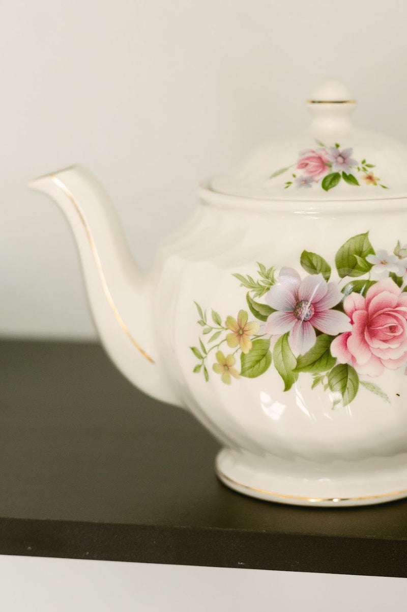 The Lana Teapot - IDYLL MANOR