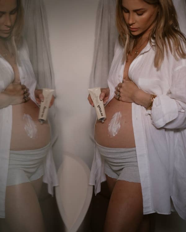 Revitalizing Stretch Mark Cream - IDYLL MANOR
