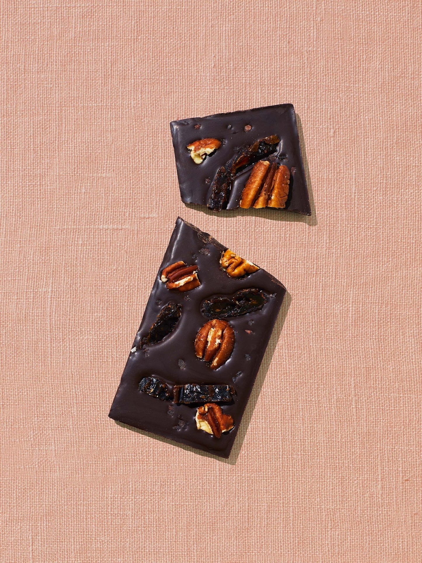 Pecan Date | Organic Dark Chocolate - IDYLL MANOR