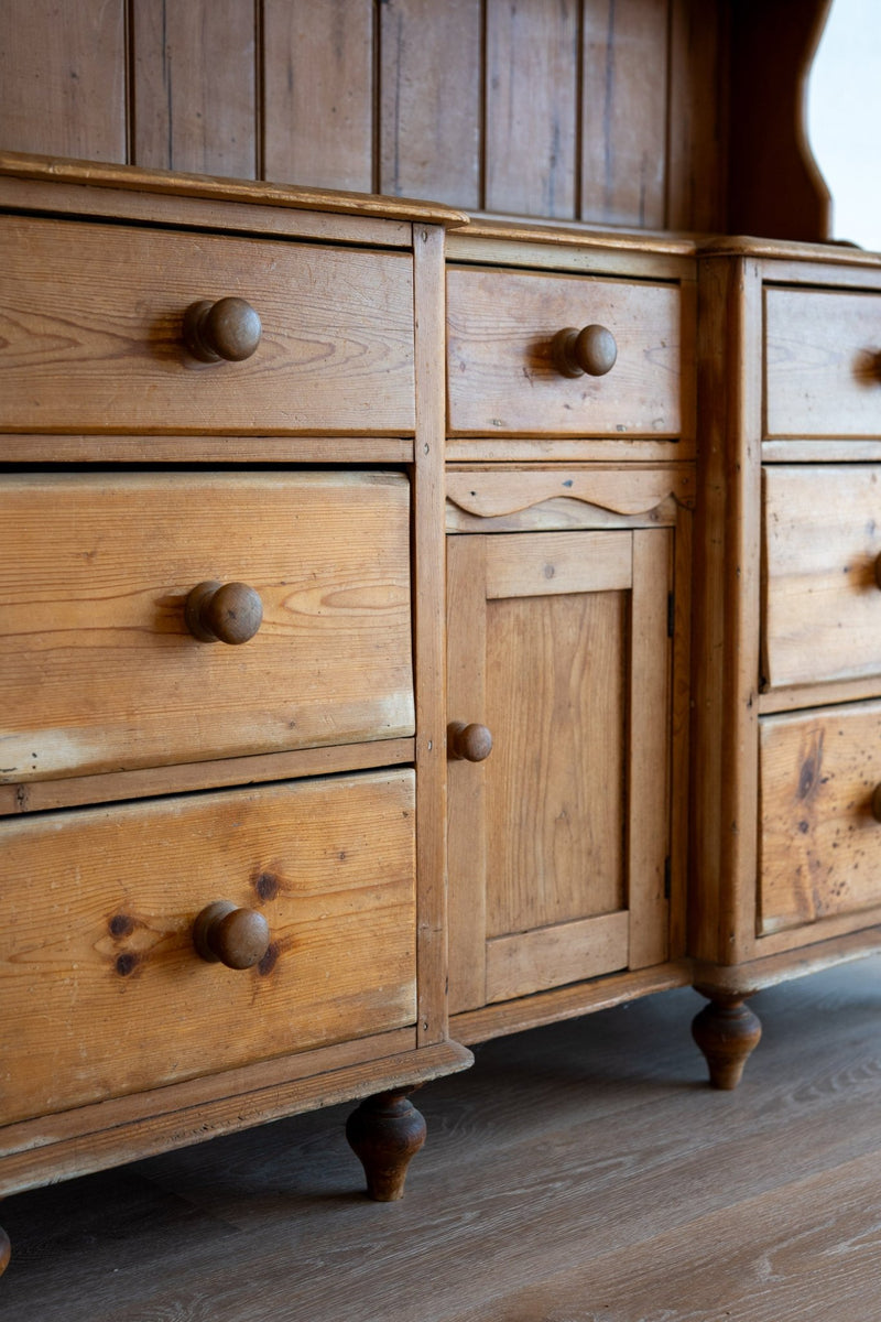 Honey Kitchen Dresser - IDYLL MANOR