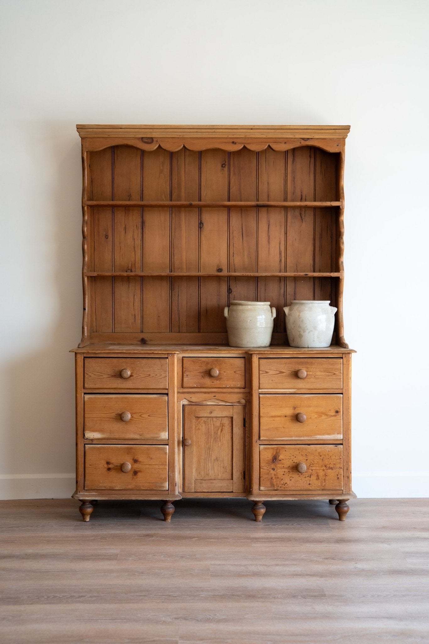 Honey Kitchen Dresser - IDYLL MANOR