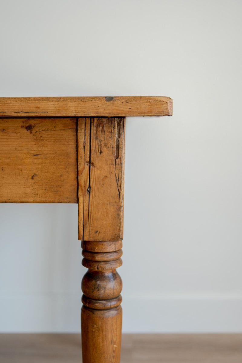 Victorian Pine Table - IDYLL MANOR