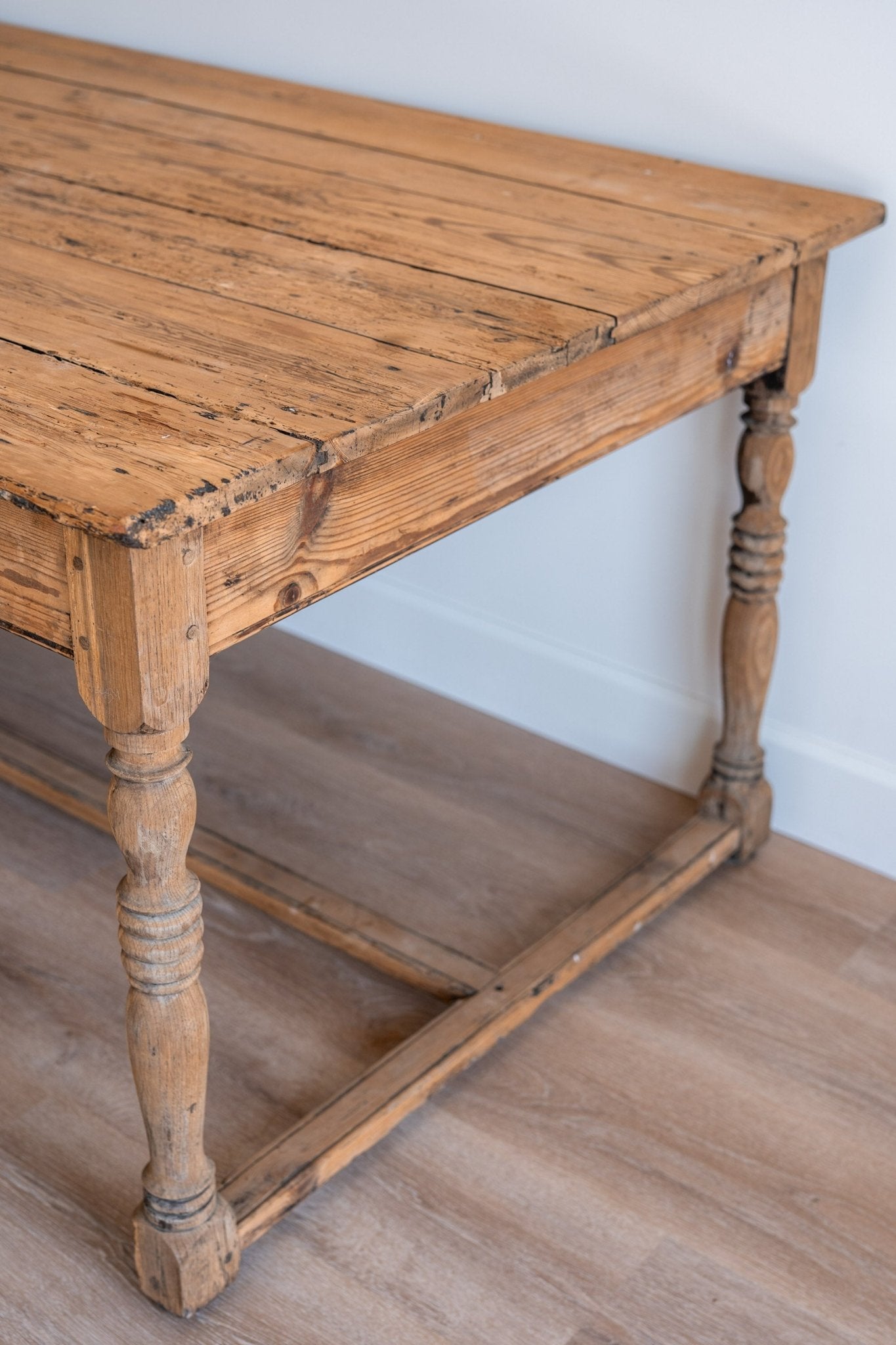 Large French Wine Tasting Table - IDYLL MANOR