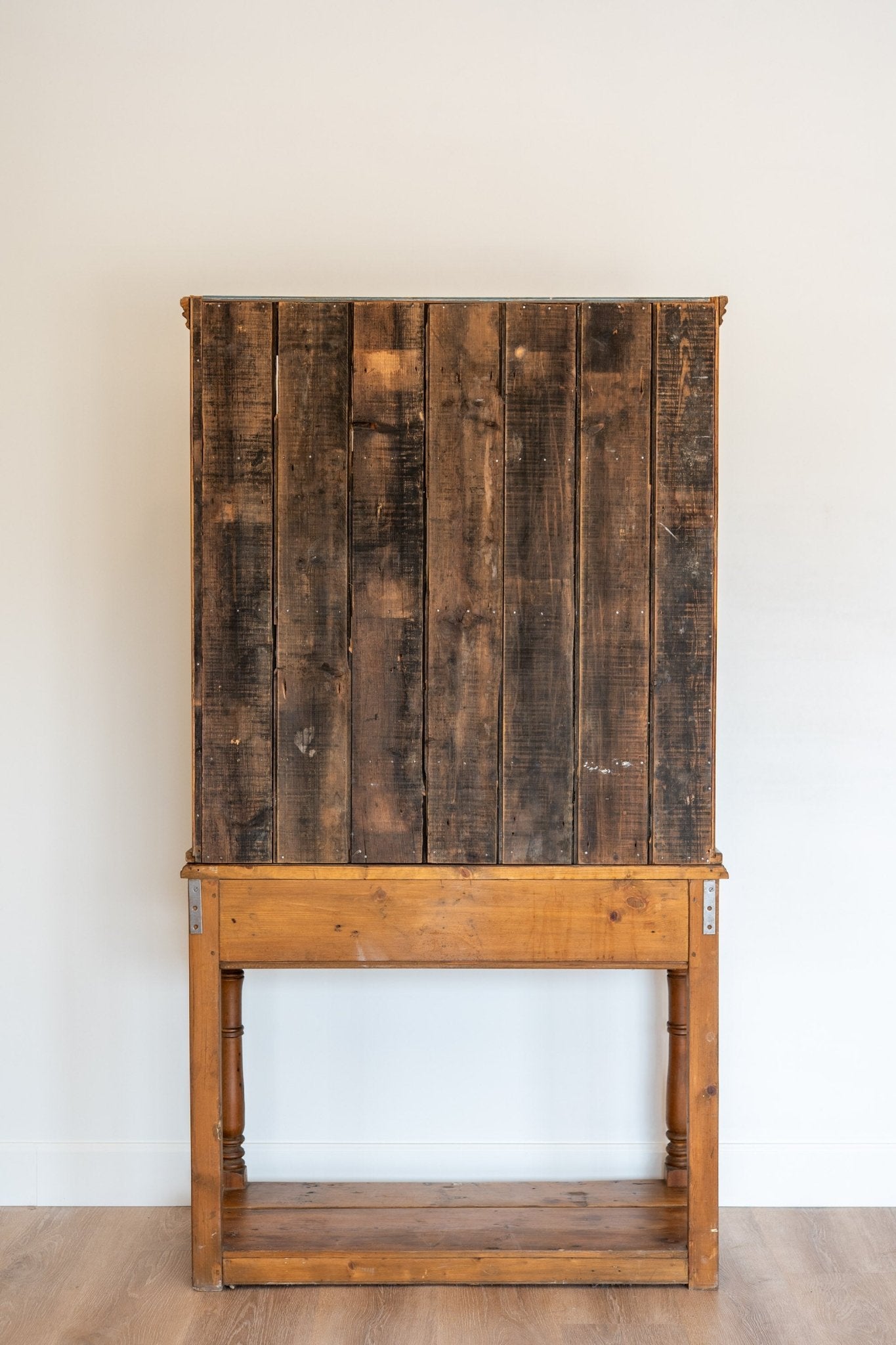 Small Honey Kitchen Dresser - IDYLL MANOR