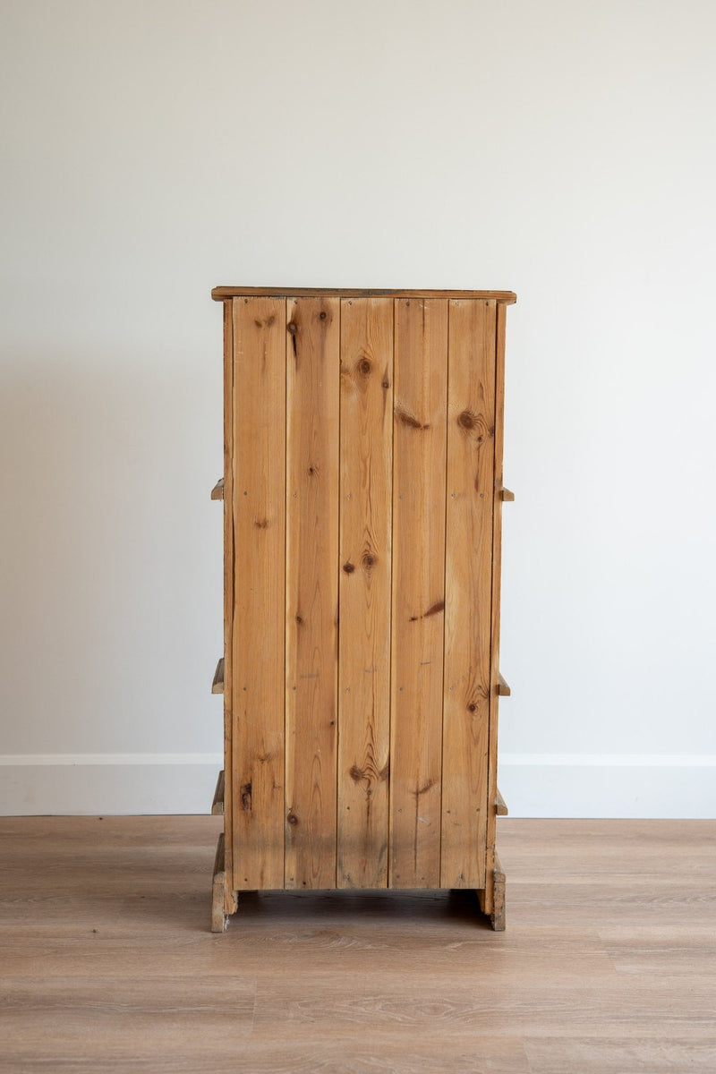 Pine Nursery Bookcase - IDYLL MANOR