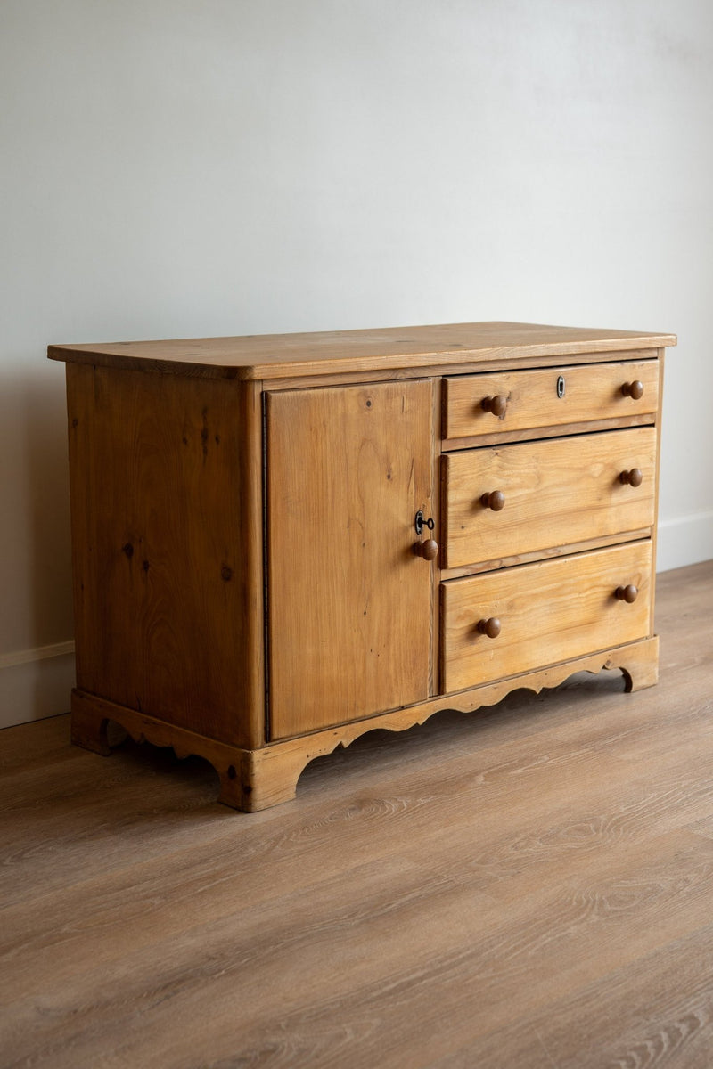 Petite Carved Cupboard - IDYLL MANOR