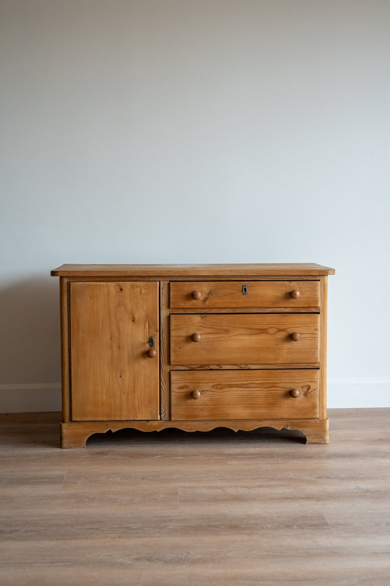 Petite Carved Cupboard - IDYLL MANOR