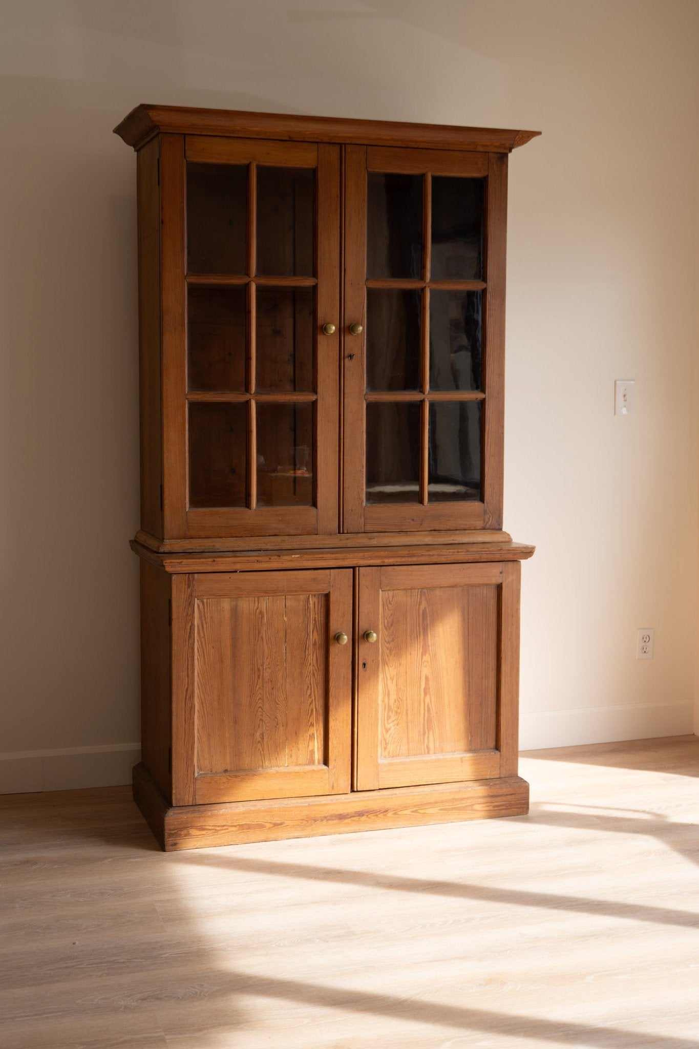 Pitch Pine Kitchen Dresser - IDYLL MANOR