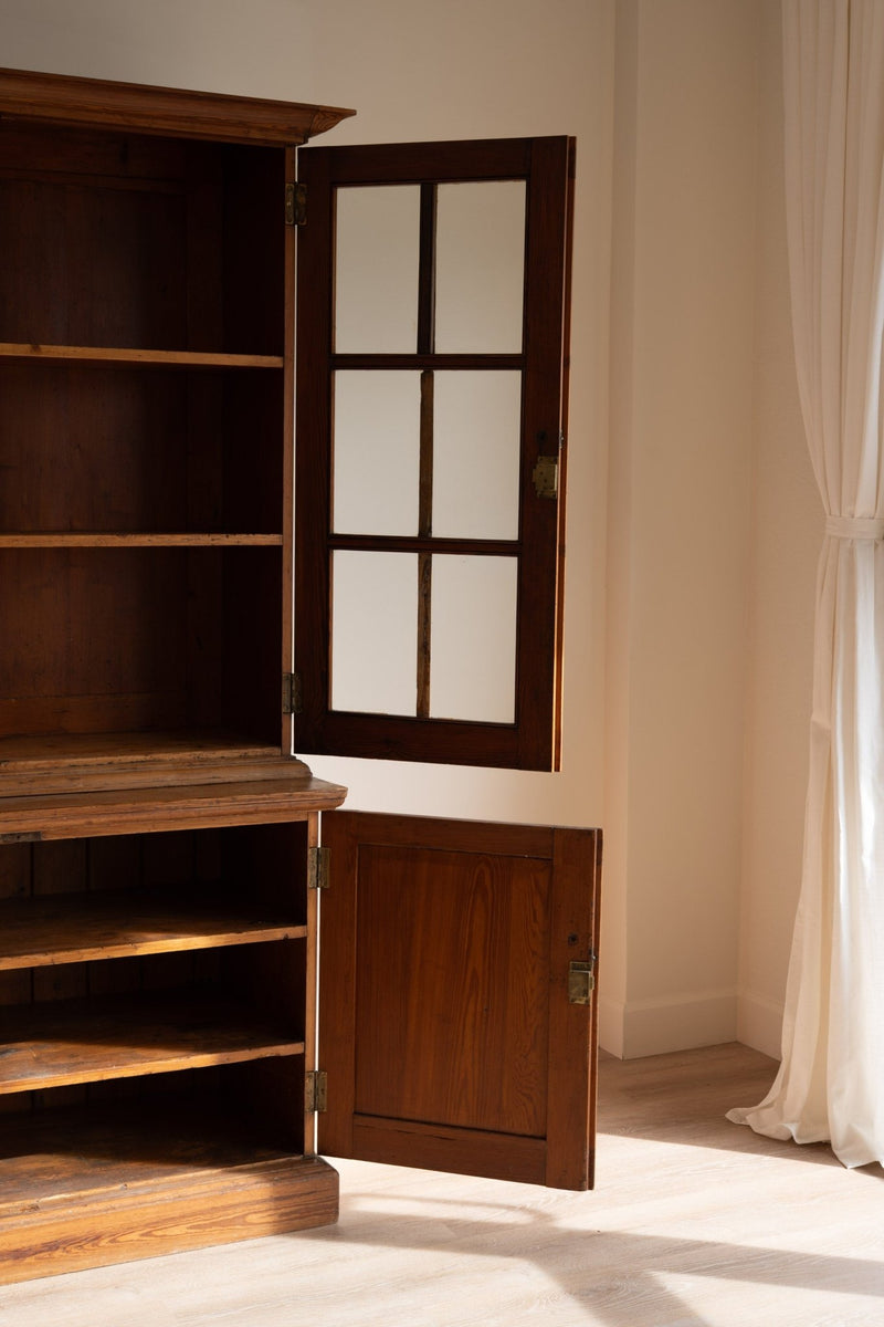 Pitch Pine Kitchen Dresser - IDYLL MANOR