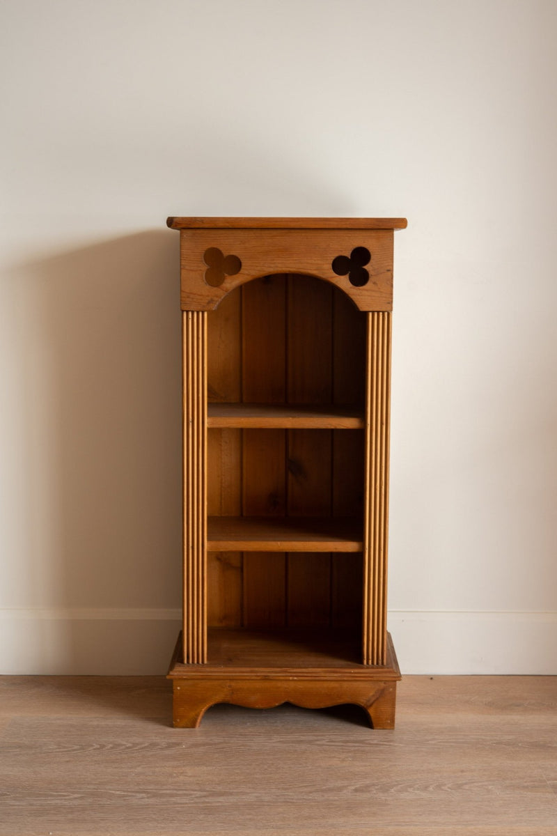 Petite Pine Bookcase - IDYLL MANOR