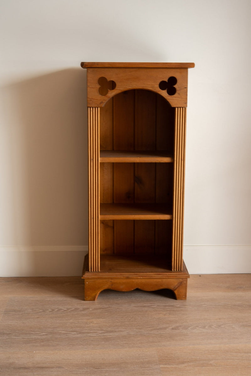 Petite Pine Bookcase - IDYLL MANOR