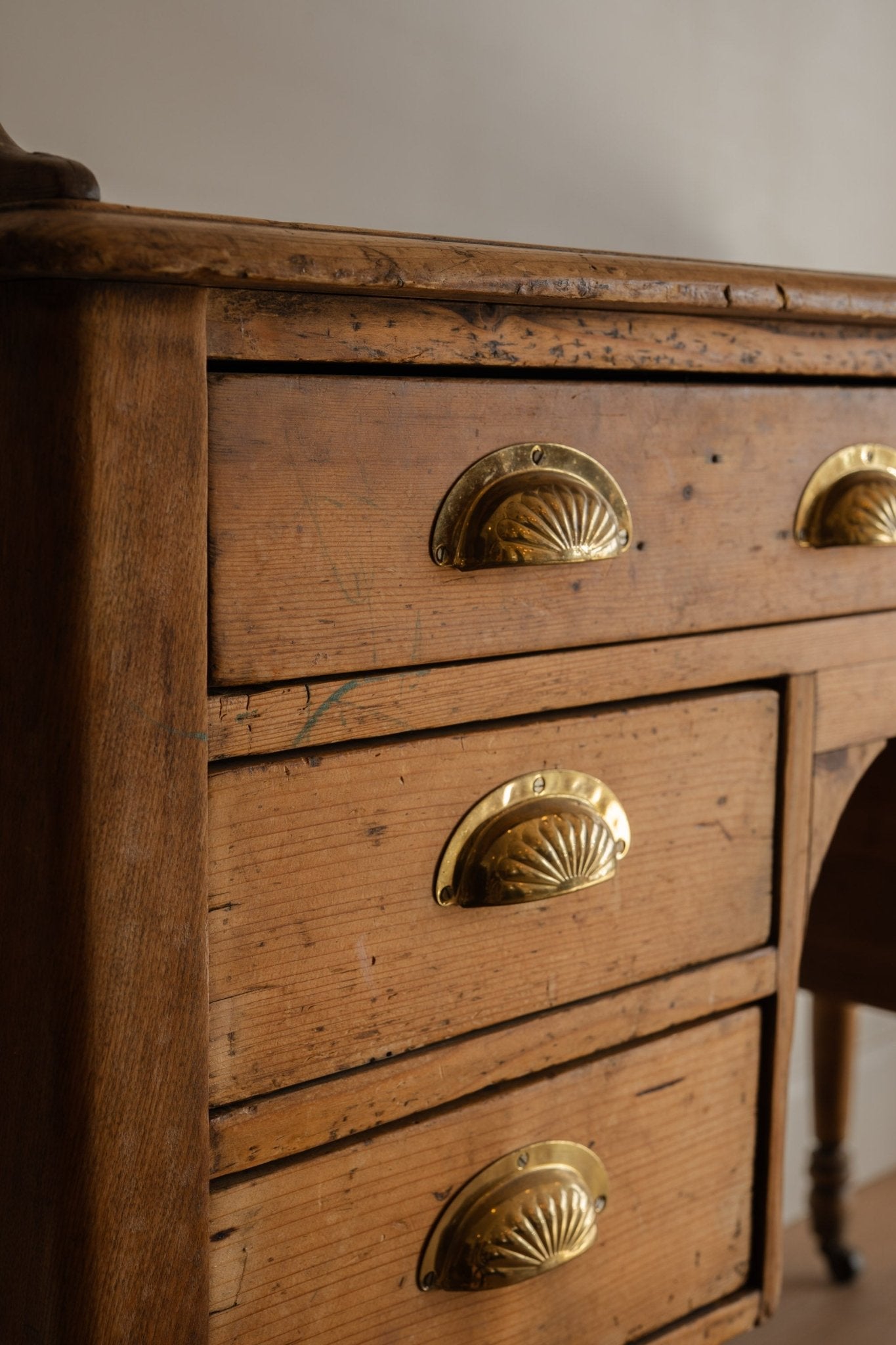 Writing Desk - IDYLL MANOR