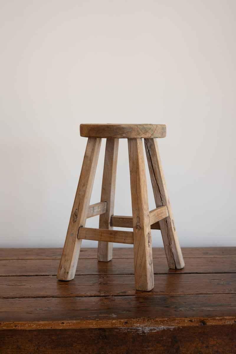 Milking Stool - IDYLL MANOR
