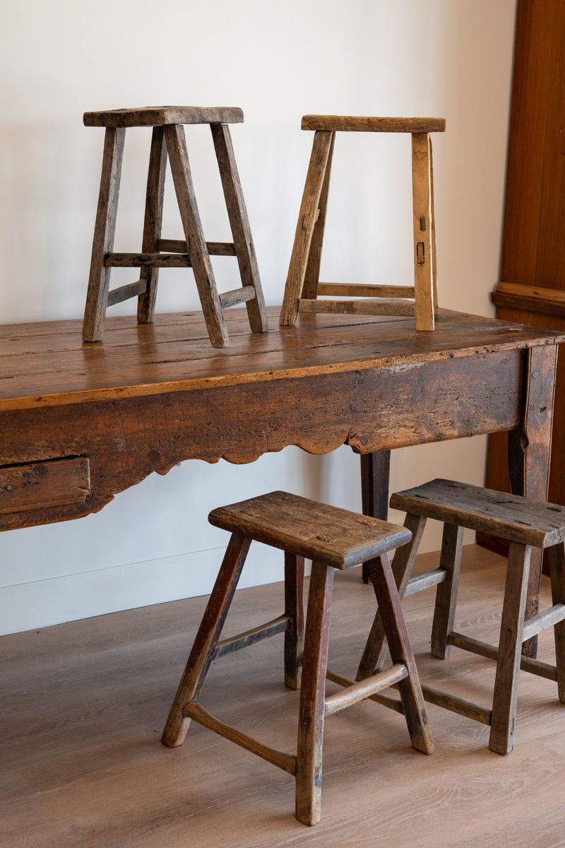 Milking Stool - IDYLL MANOR