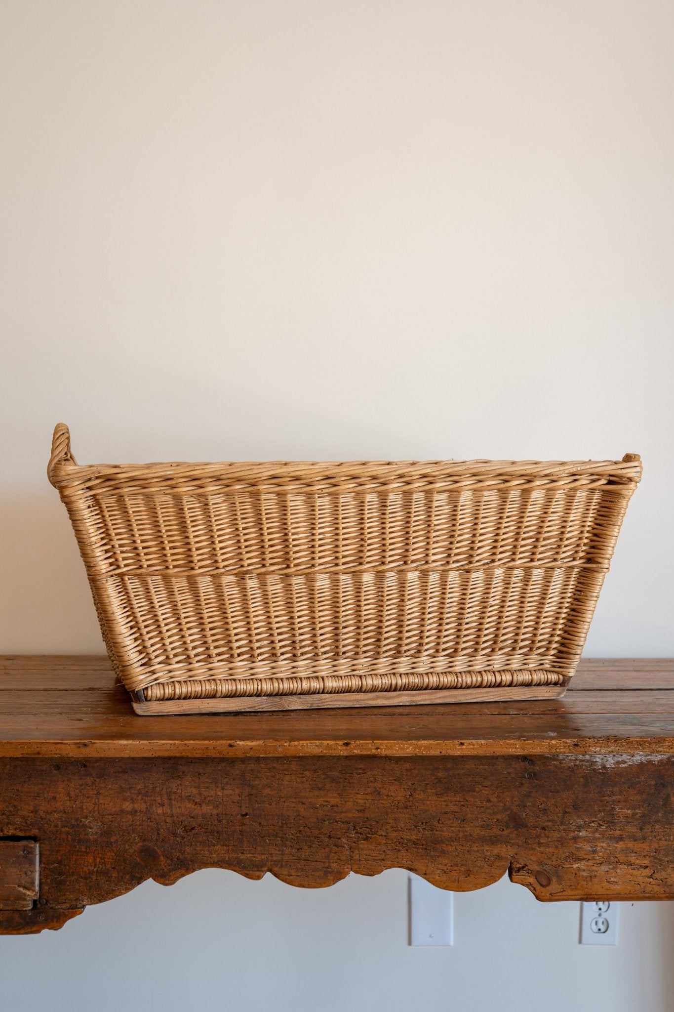French Laundry Baskets - IDYLL MANOR