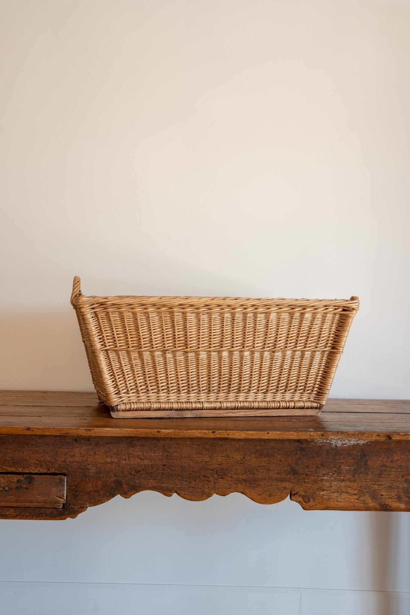 French Laundry Baskets - IDYLL MANOR