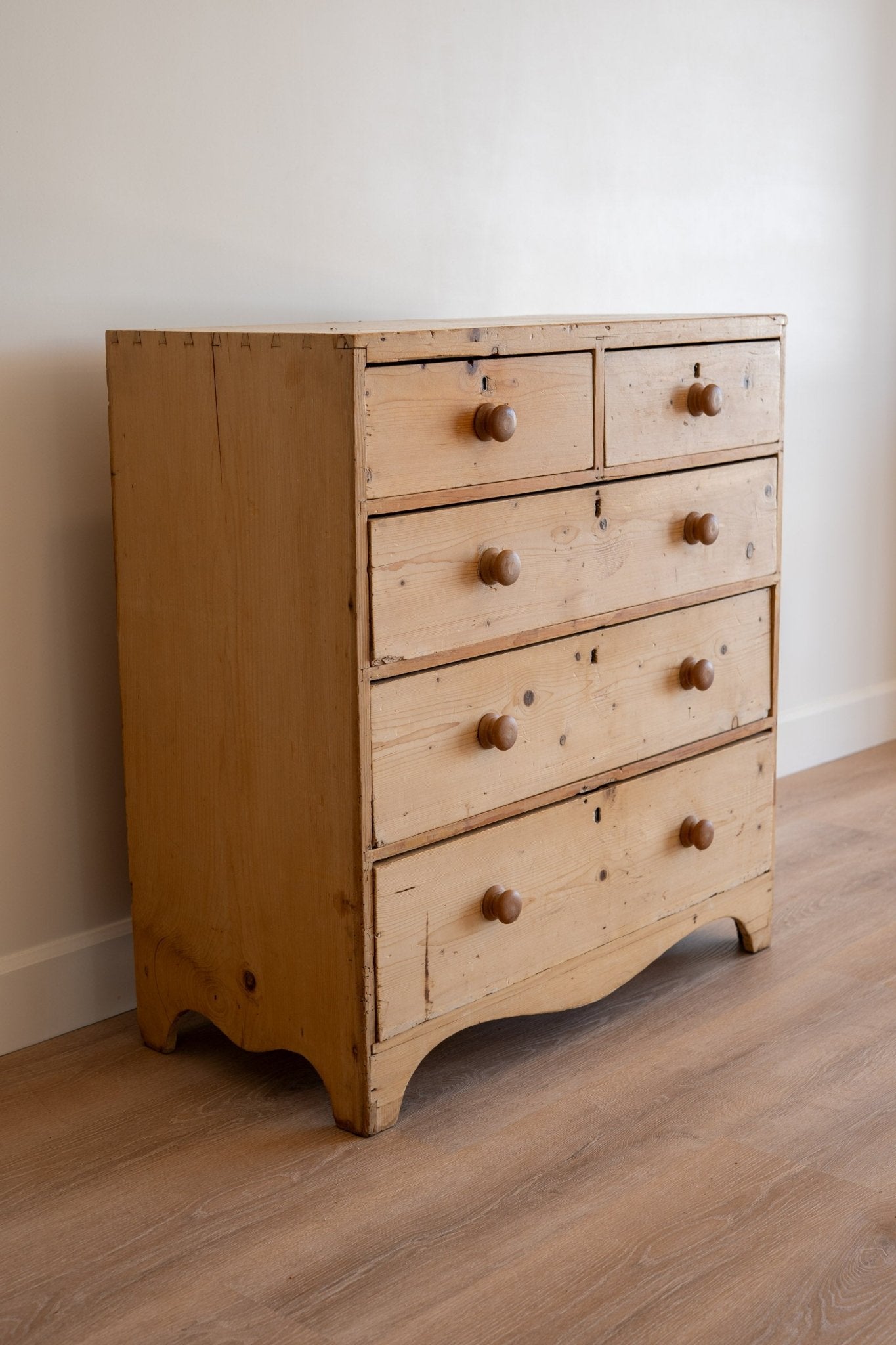 Heritage Pine Chest of Drawers - IDYLL MANOR