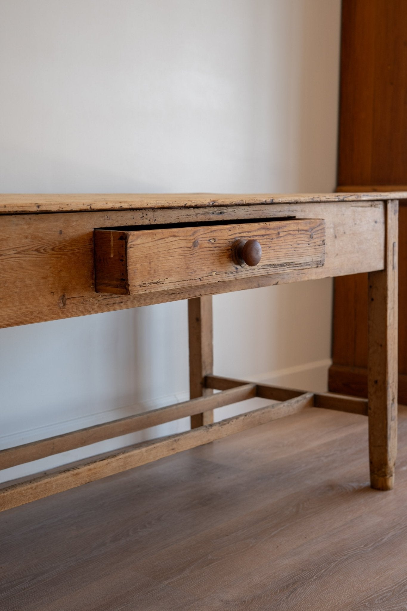 Irish Pine Table - IDYLL MANOR