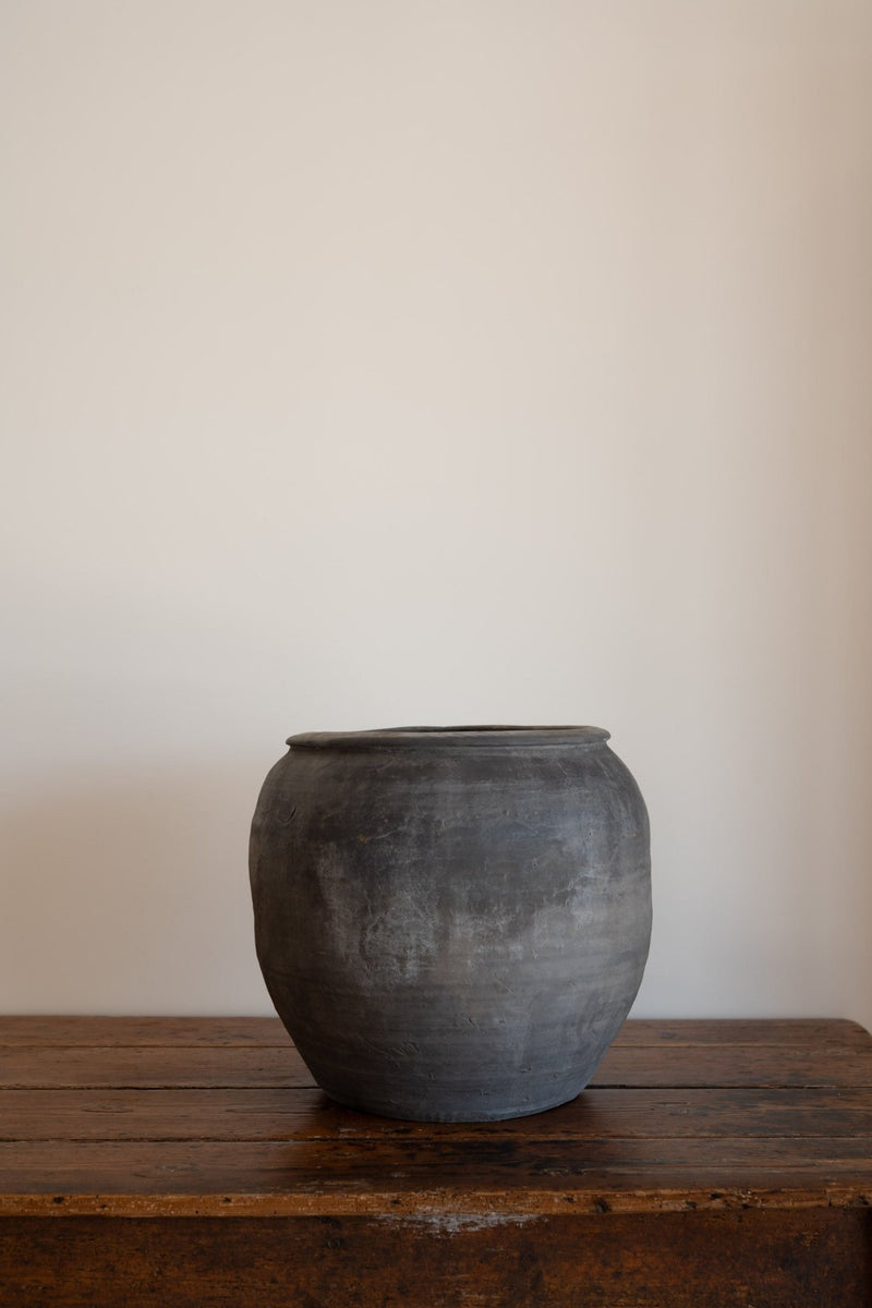 Large Planter Pots - IDYLL MANOR