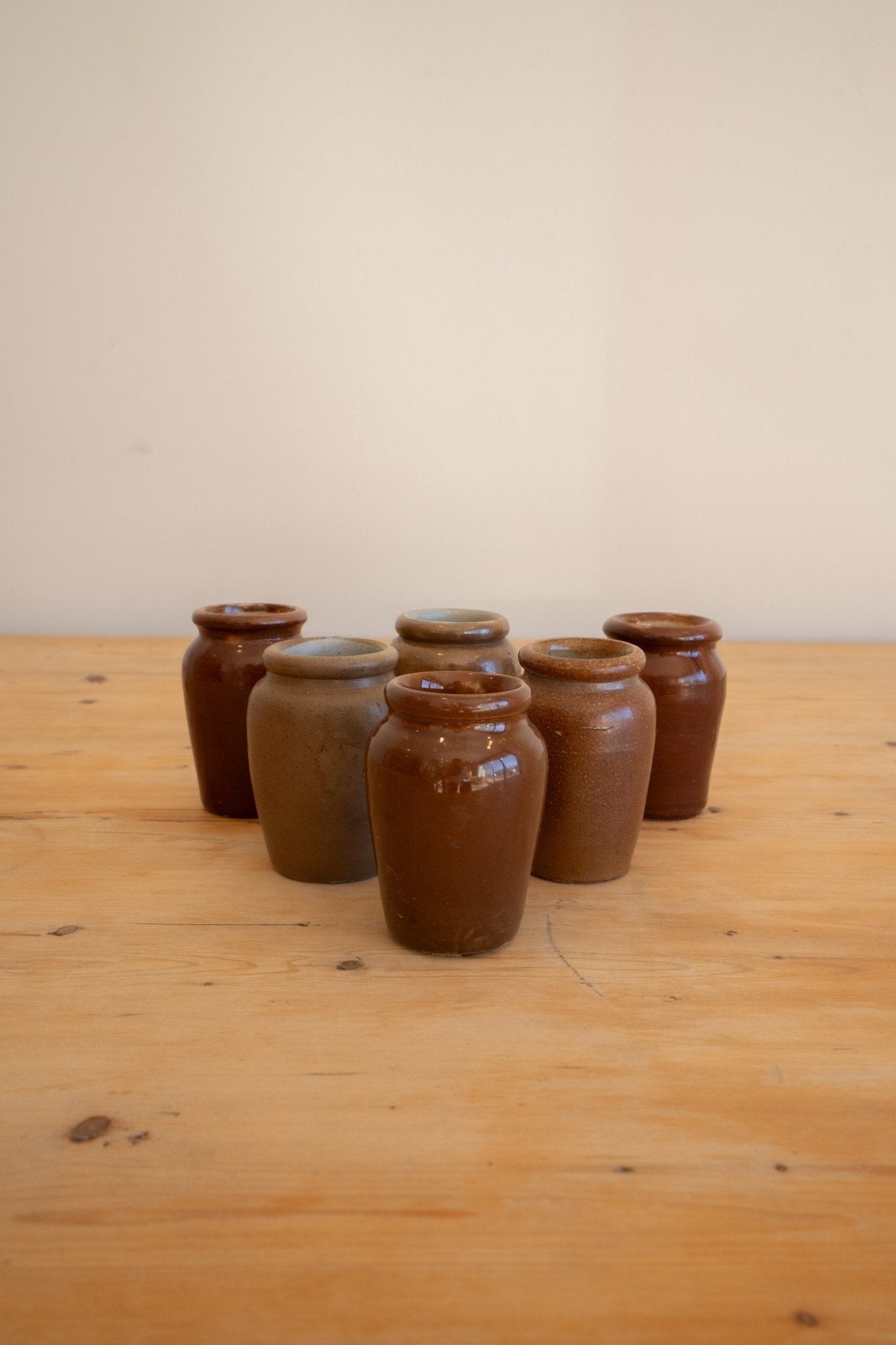 Brush Pots - IDYLL MANOR