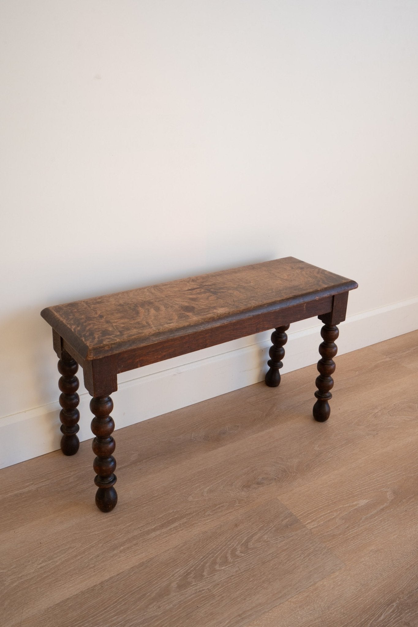 Antique Bobbin Legs Bench - IDYLL MANOR