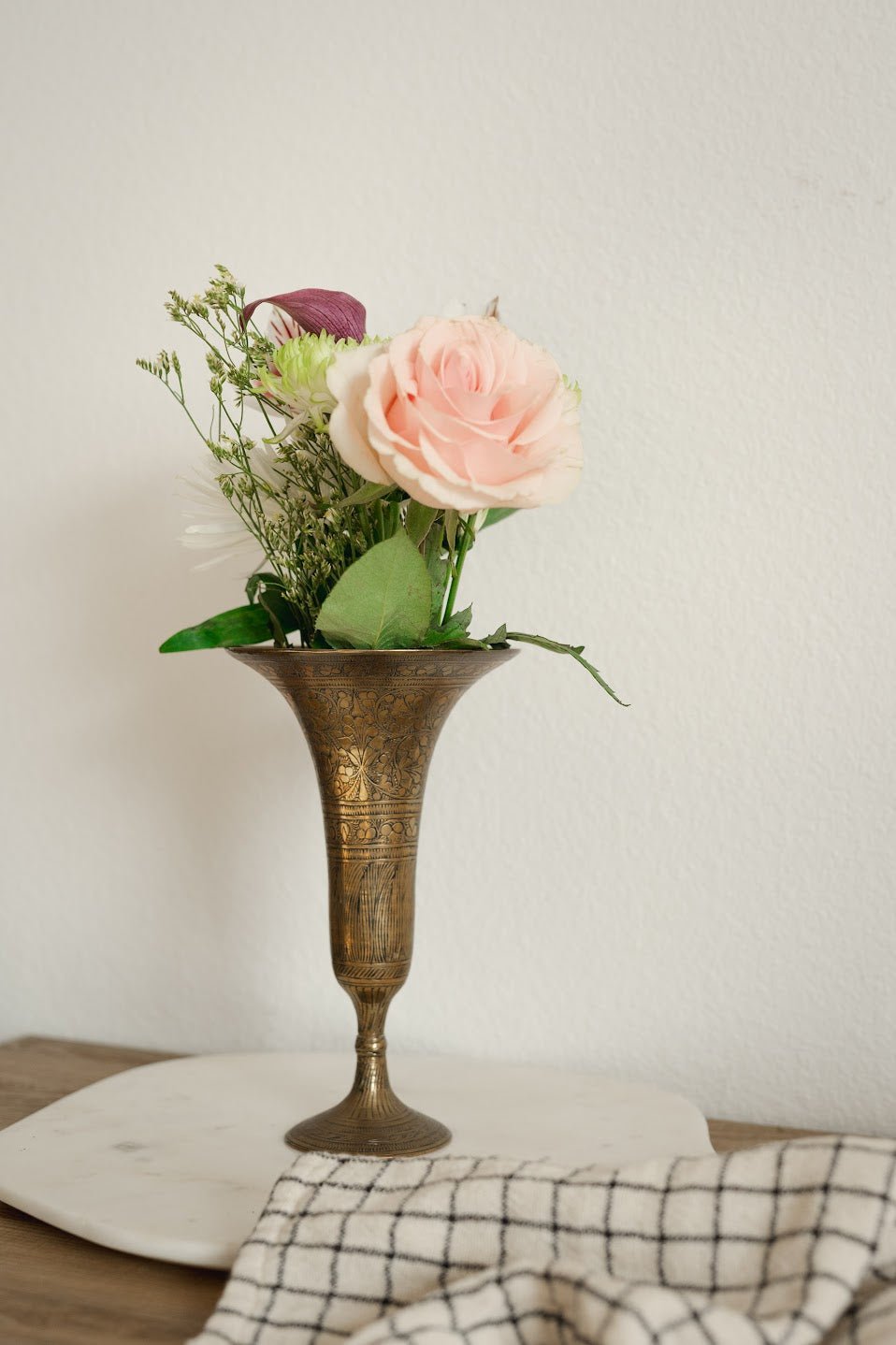 Brass Etched Vase - IDYLL MANOR