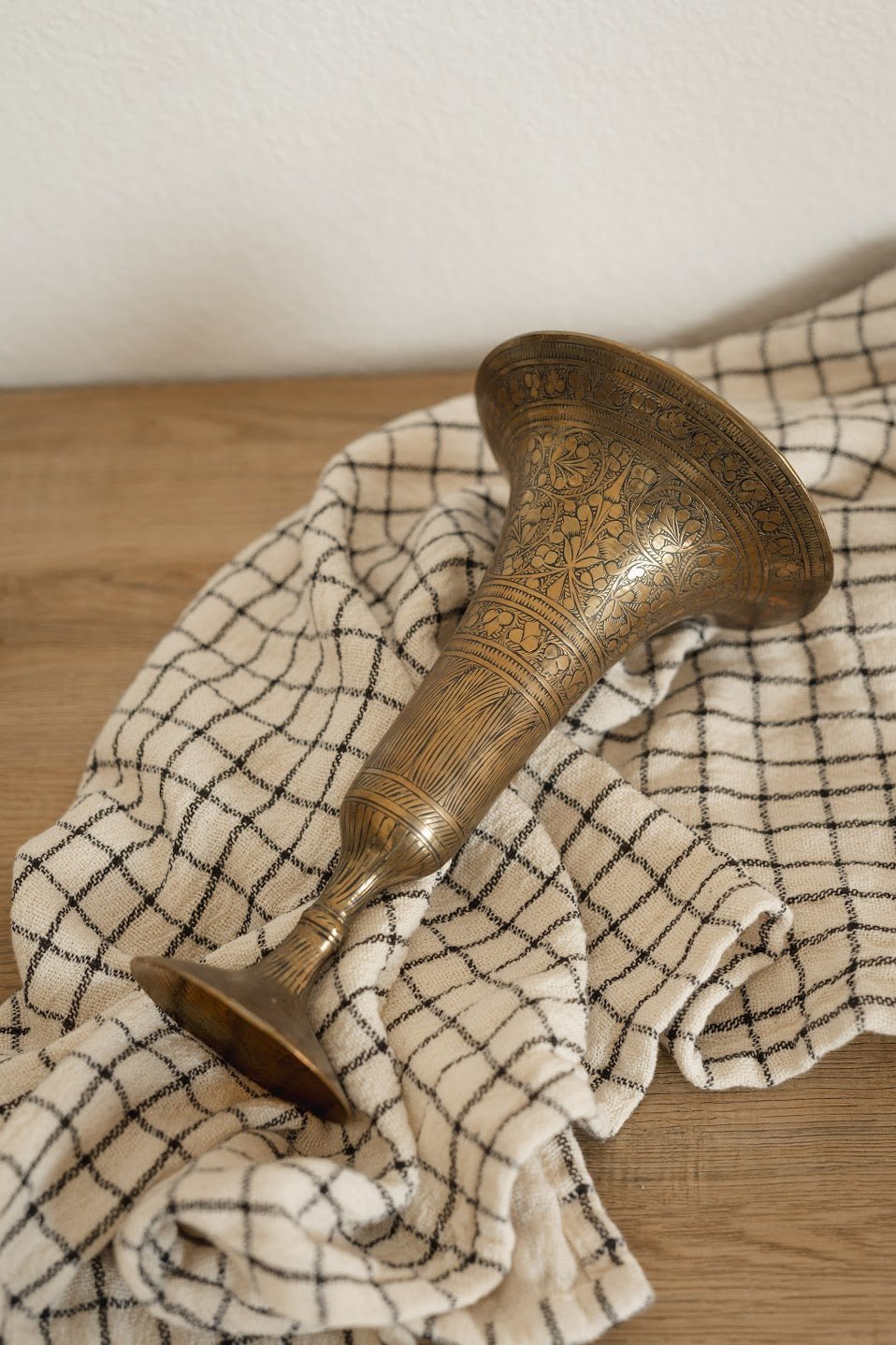 Brass Etched Vase - IDYLL MANOR