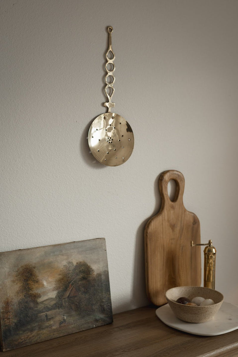 Antique Brass Strainer Wall Decoration - IDYLL MANOR