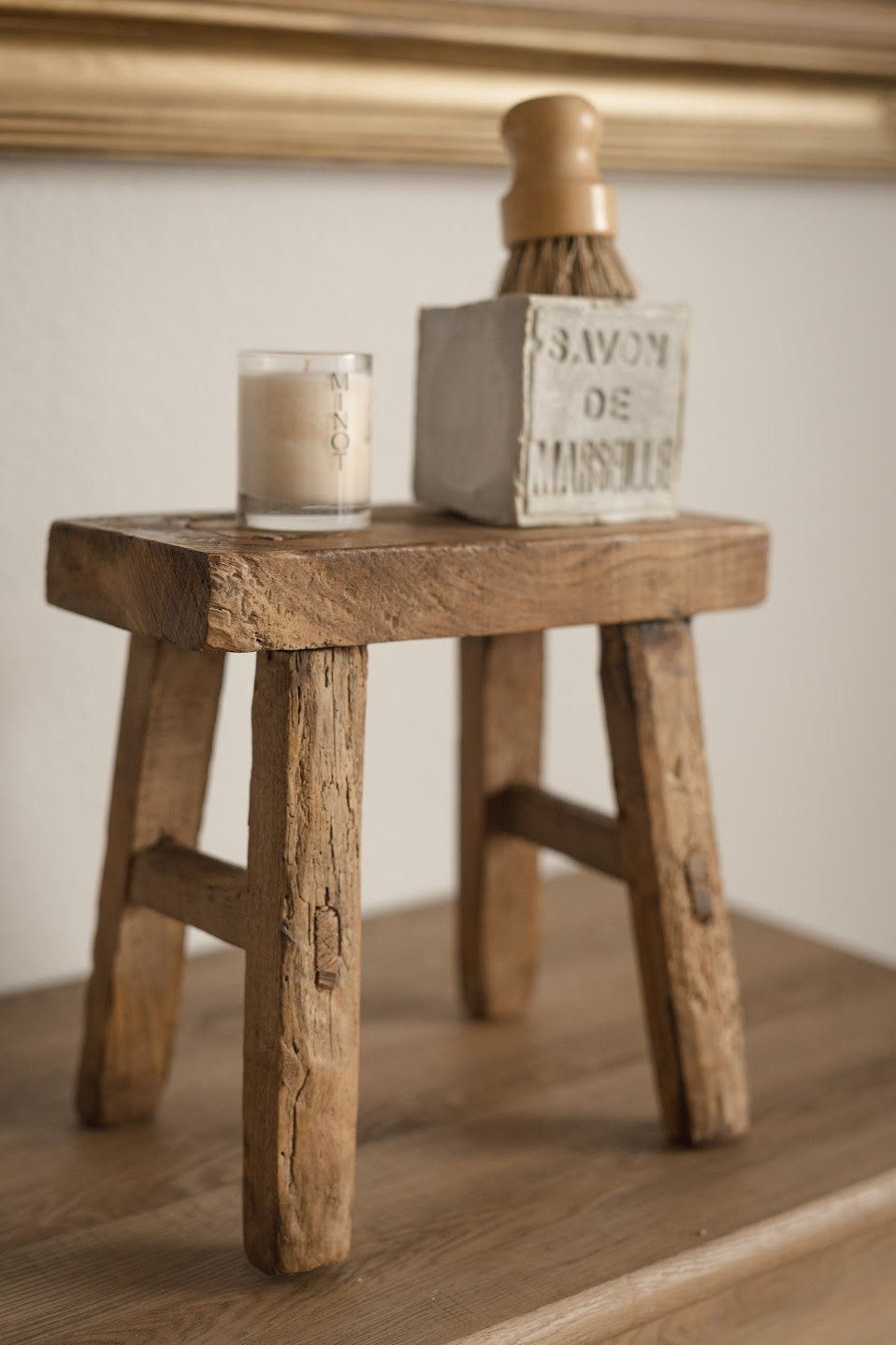 Primitive Elm Wood Stools - IDYLL MANOR