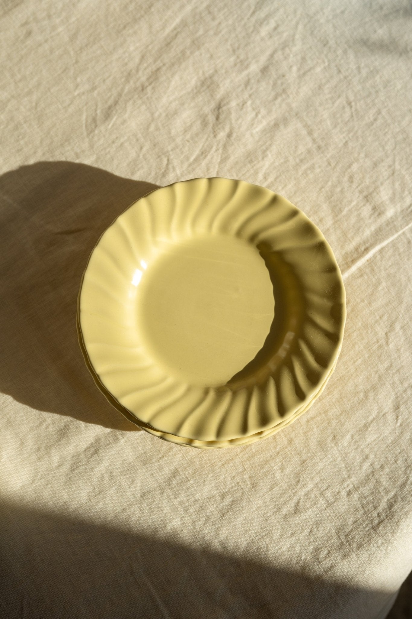 Butter Dessert Dishes - IDYLL MANOR
