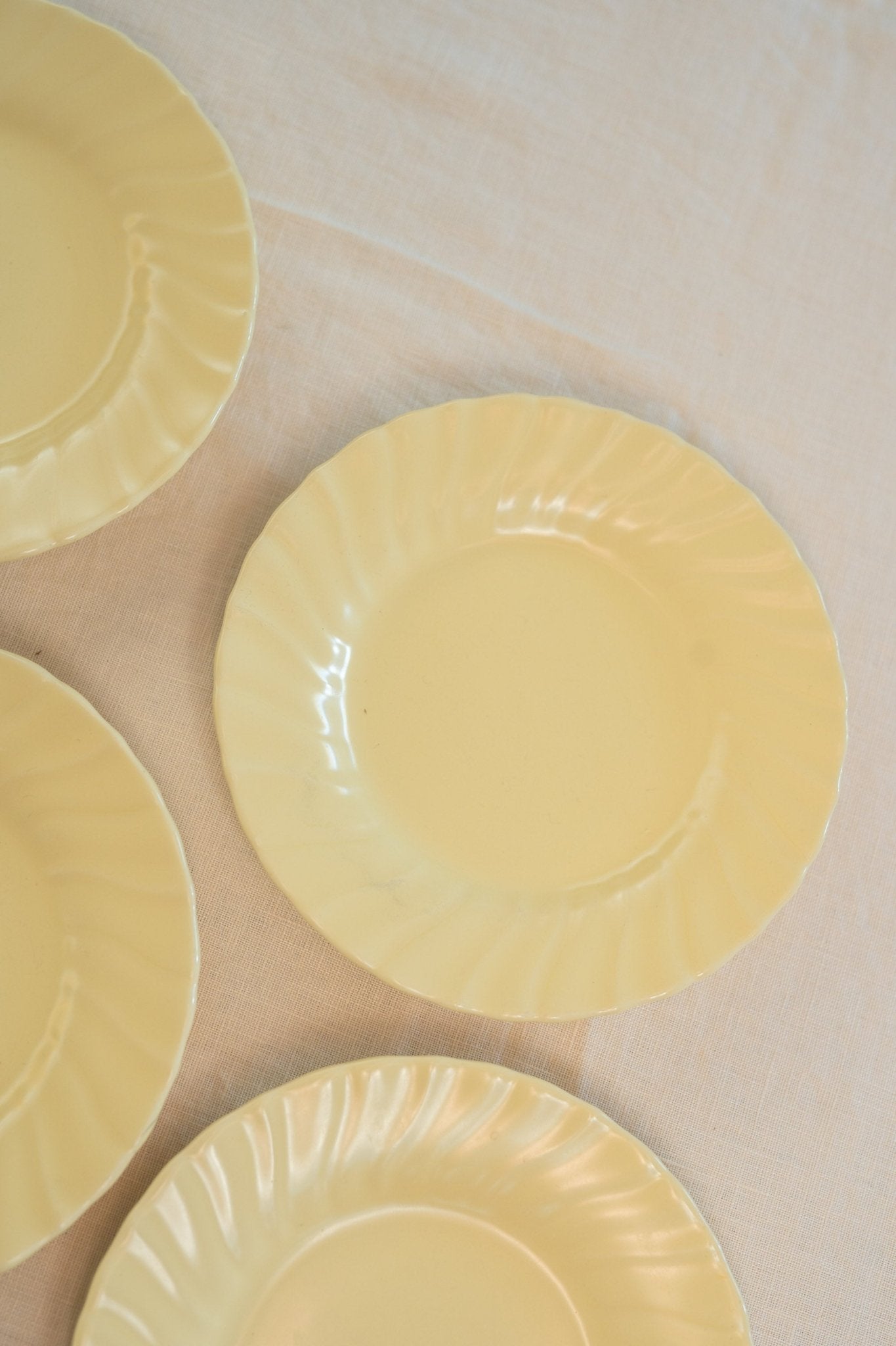 Butter Dessert Dishes - IDYLL MANOR
