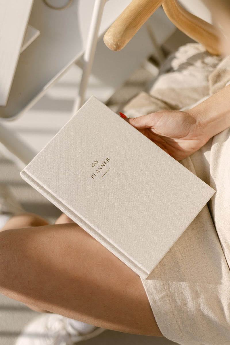 Daily Planner - IDYLL MANOR