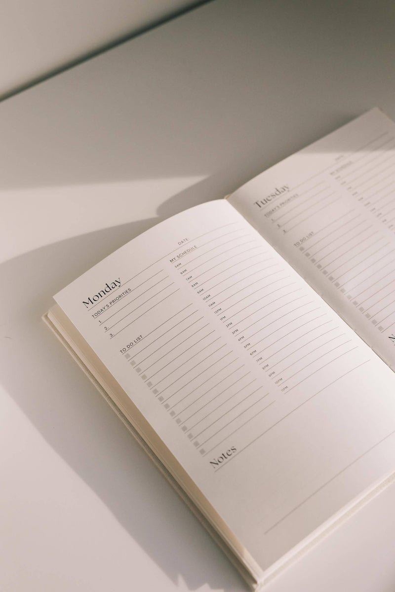 Daily Planner - IDYLL MANOR