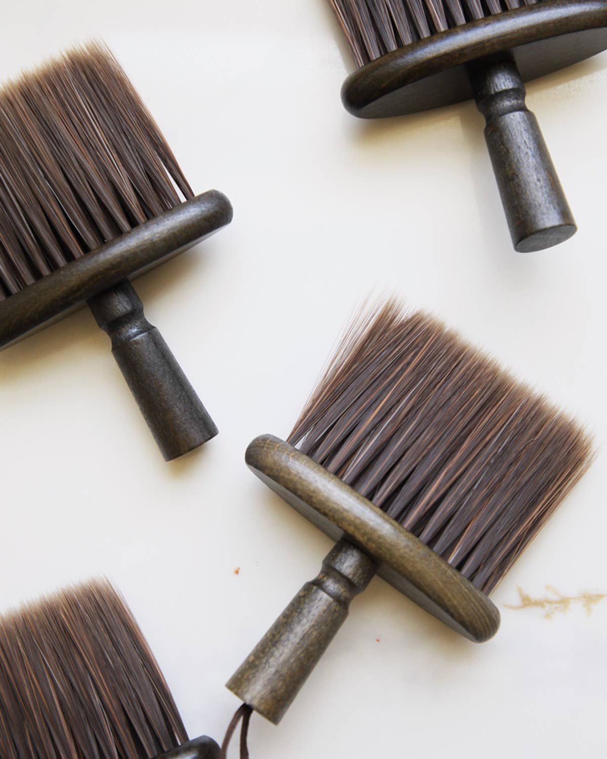 Walnut Cleaning Brush - IDYLL MANOR