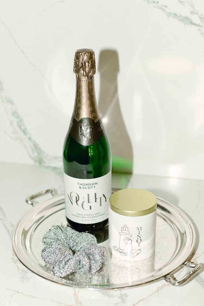 Yuletide Cheer Candle - IDYLL MANOR