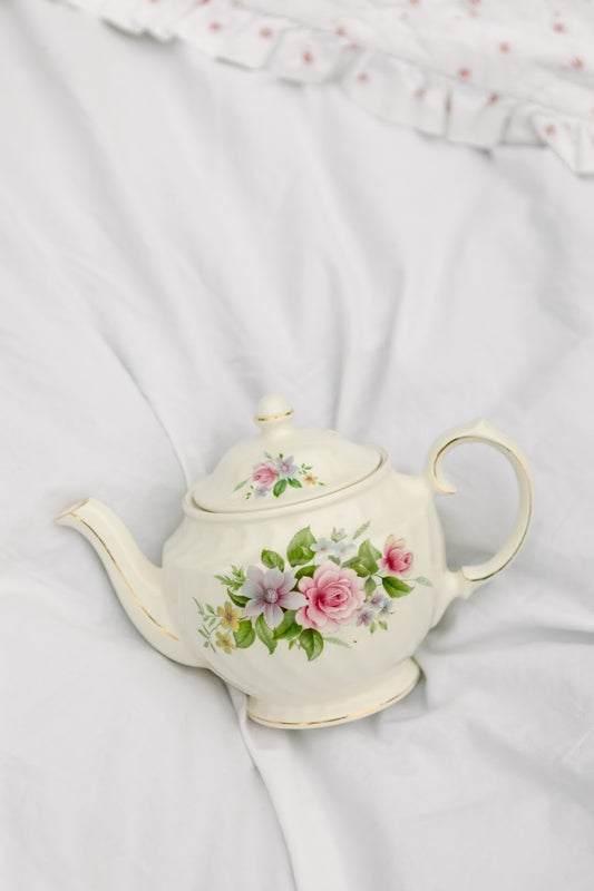 The Lana Teapot