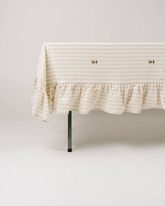 Frances Ruffled Tablecloth - IDYLL MANOR