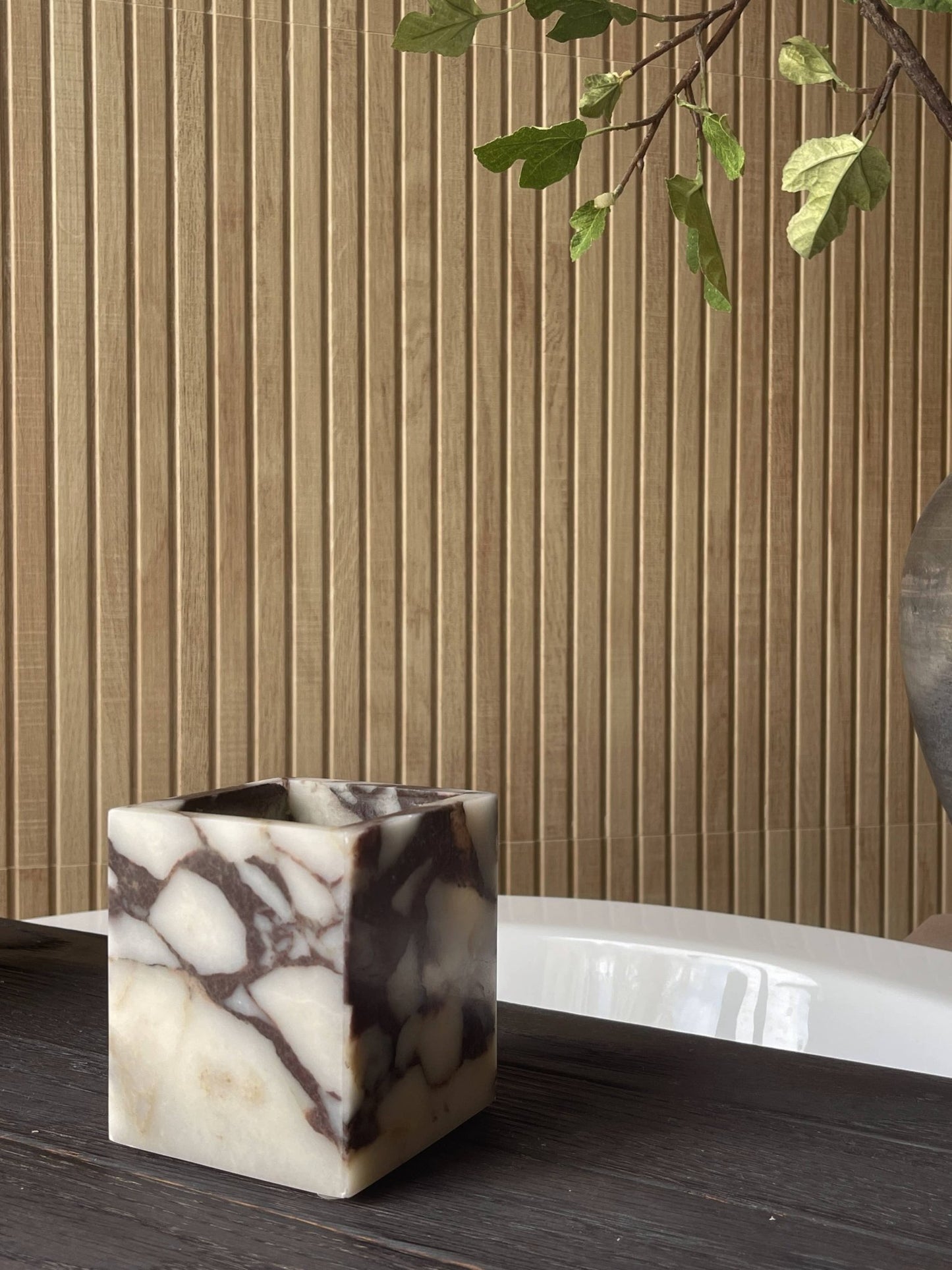 Calacatta Viola Marble Non Toxic Candle | Santal 33 Inspired - IDYLL MANOR