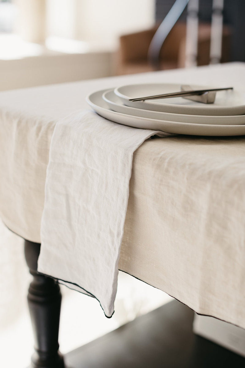 Edged Linen Tea Towel - IDYLL MANOR