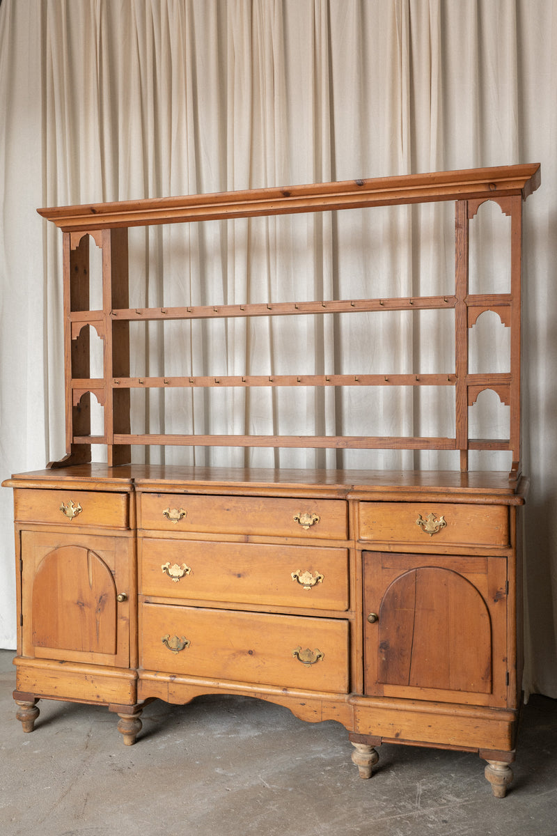 Amber Kitchen Dresser | Open Shelving - IDYLL MANOR