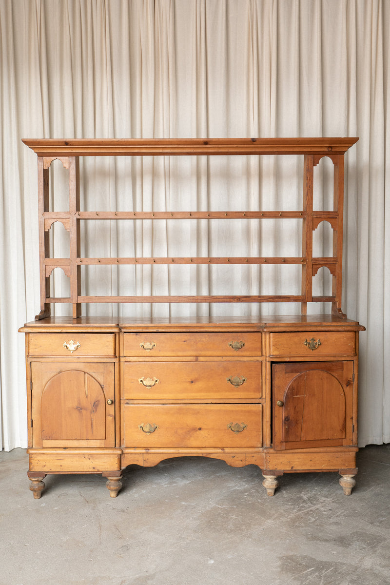 Amber Kitchen Dresser | Open Shelving - IDYLL MANOR