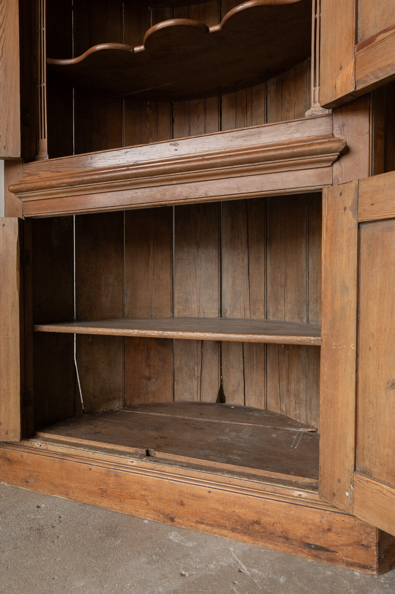 Rounded Corner Cabinet | Curved Back Cupboard - IDYLL MANOR