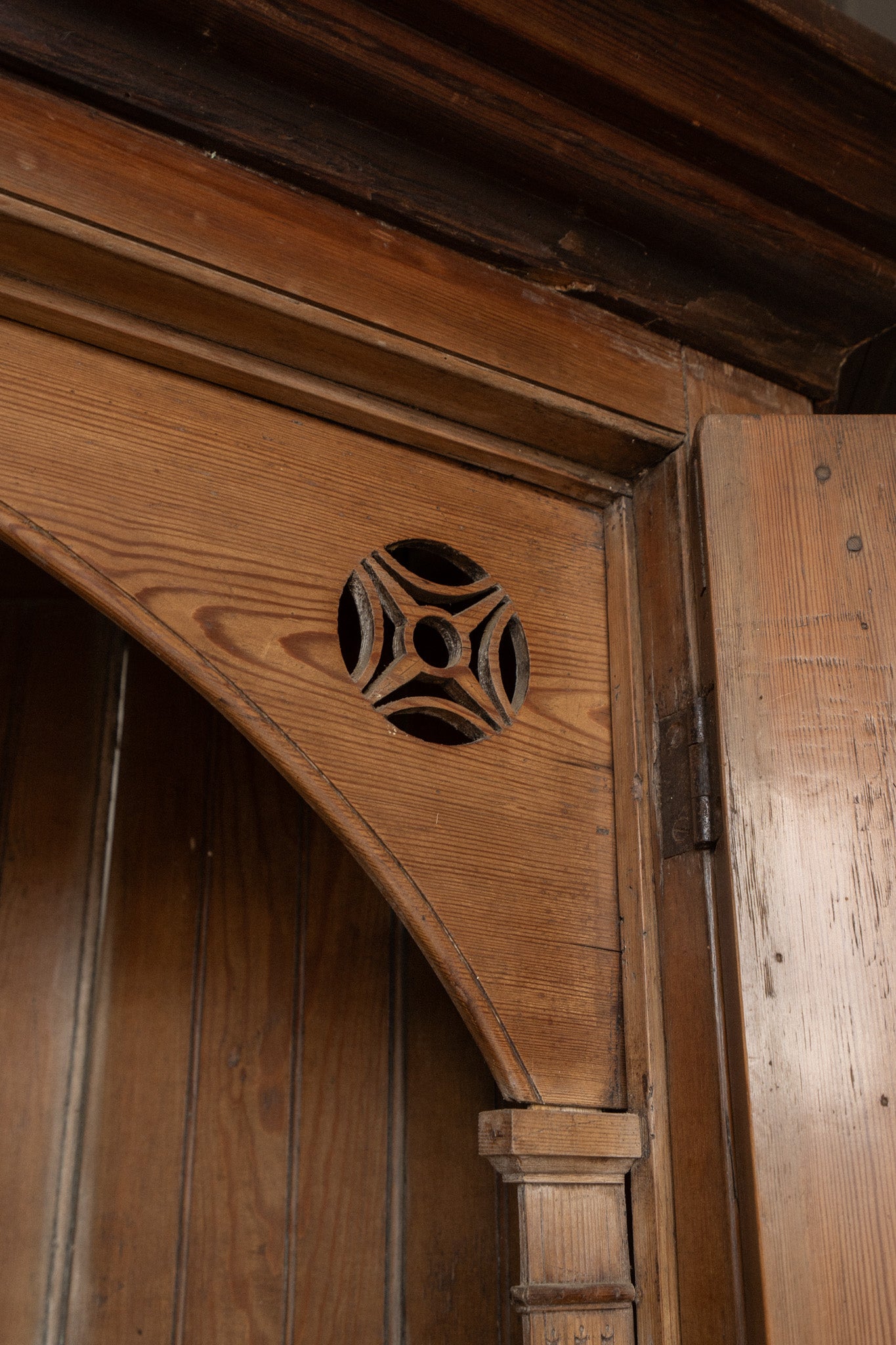 Rounded Corner Cabinet | Curved Back Cupboard - IDYLL MANOR