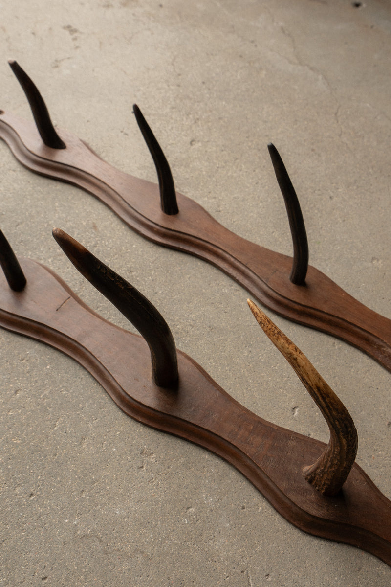 French Oak Sporting Rack | Wall - Mounted Rod Rack with Horn Hooks | Set of 2 - IDYLL MANOR