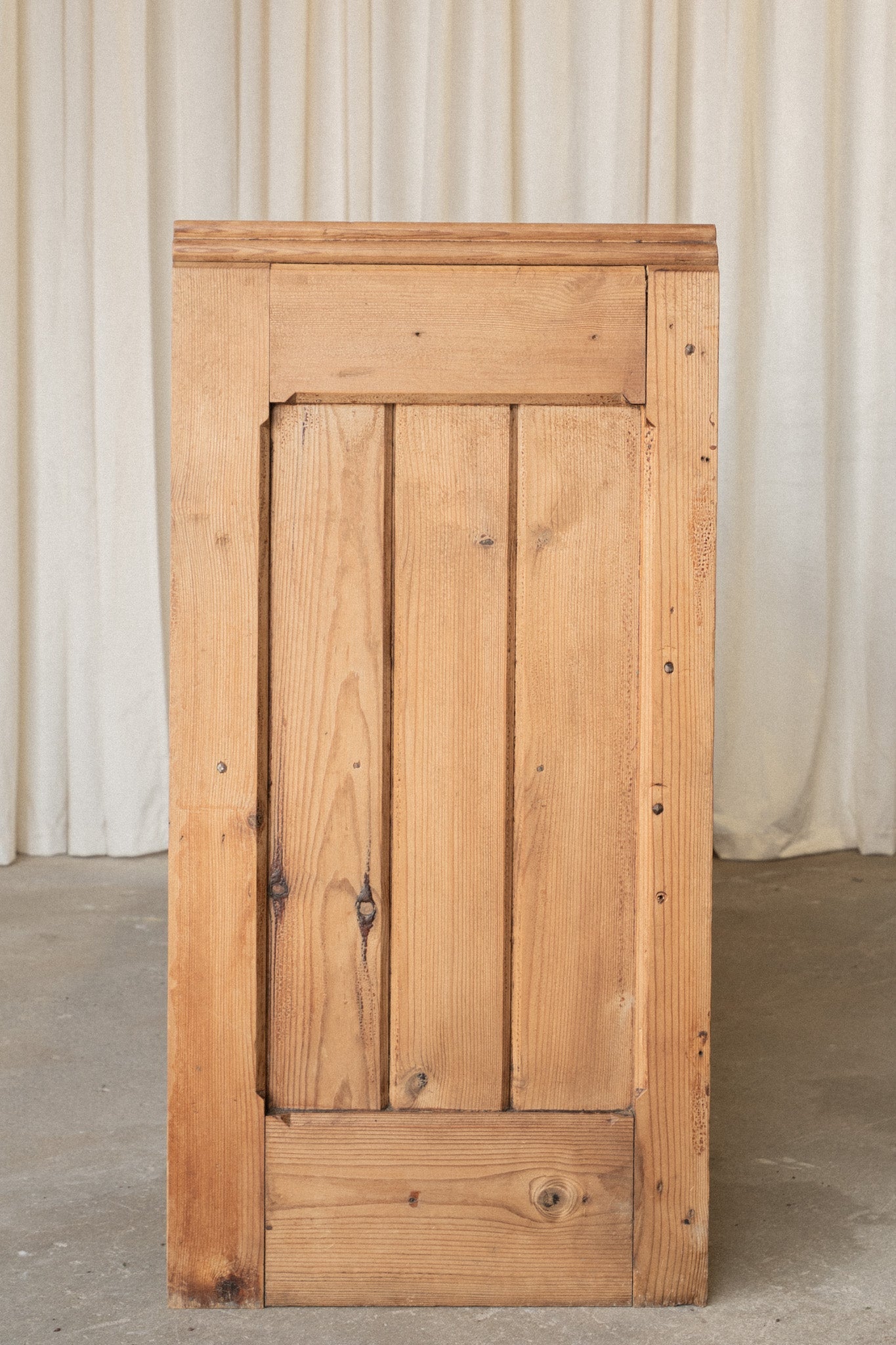 Large Vintage Pine Settle Bench | Rustic English Hall Bench - IDYLL MANOR