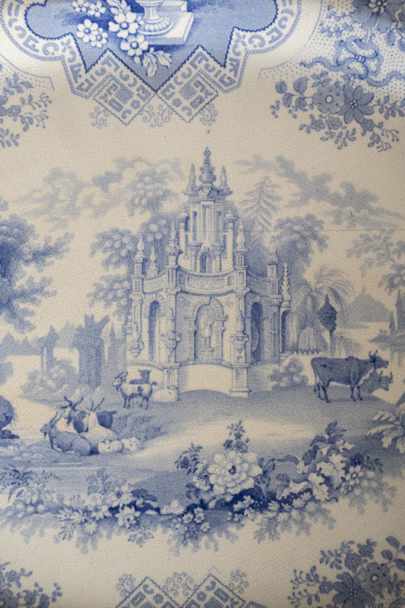 Large Victorian Serving Platter - IDYLL MANOR